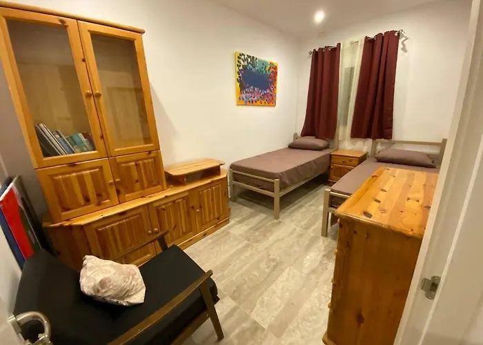 House. Live, Experience Sea St. Paul's Bay